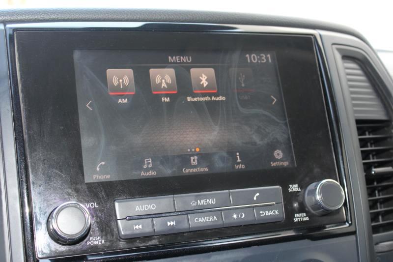 Nissan Titan SV Crew Cab 4WD 2022