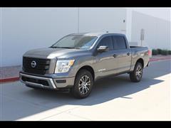 2022 Nissan Titan 