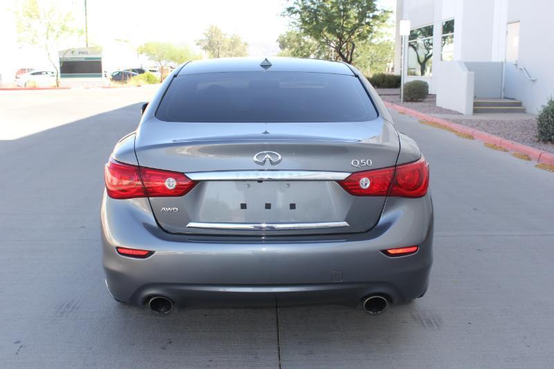 Infiniti Q50 Premium AWD 2015