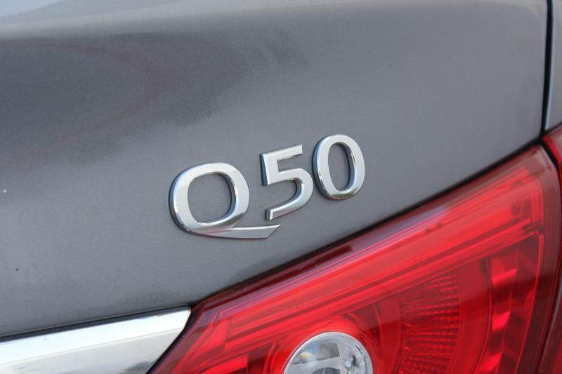 Infiniti Q50 Premium AWD 2015