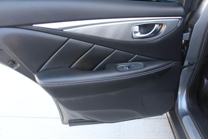 Infiniti Q50 Premium AWD 2015