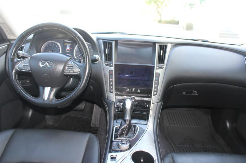 Infiniti Q50 Premium AWD 2015