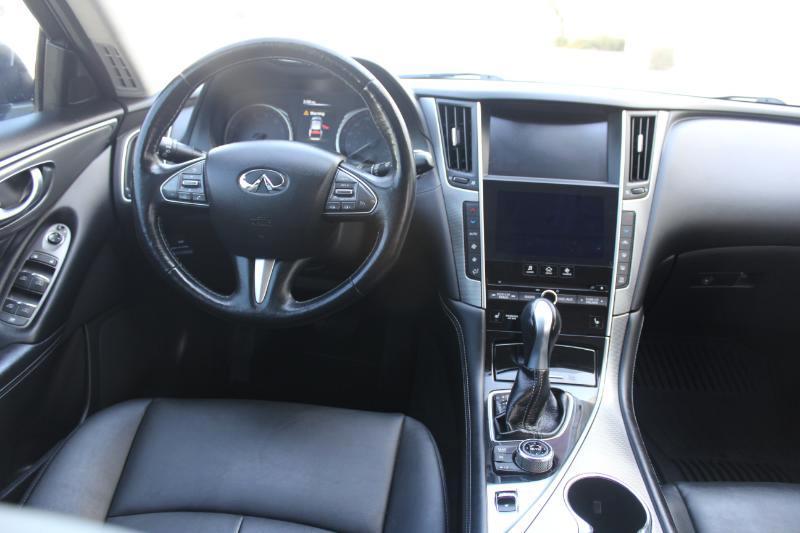 Infiniti Q50 Premium AWD 2015