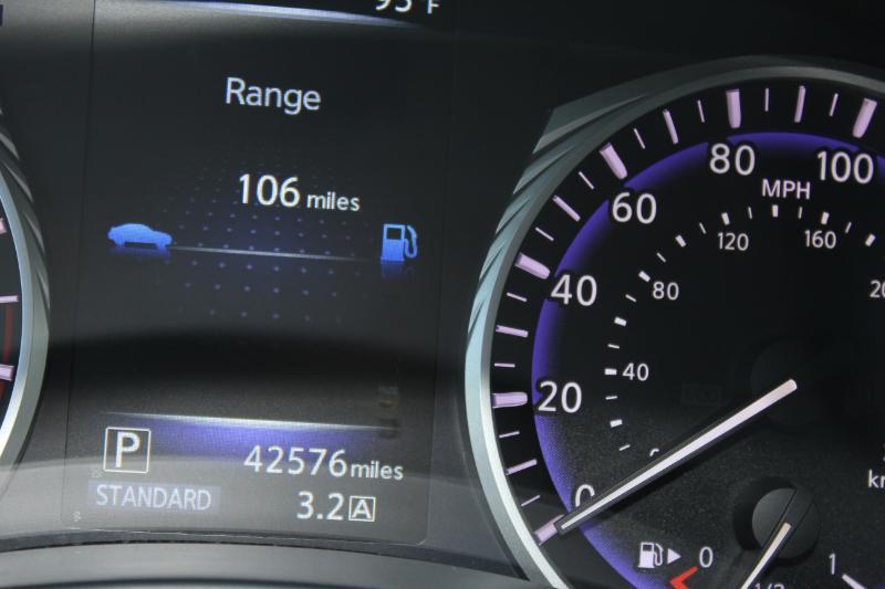 Infiniti Q50 Premium AWD 2015