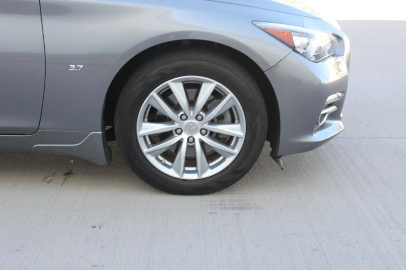 Infiniti Q50 Premium AWD 2015