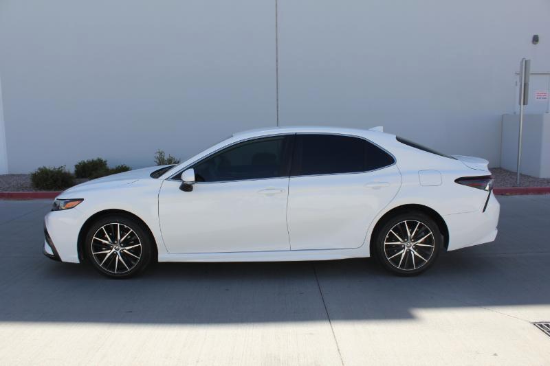 Toyota Camry SE 2024