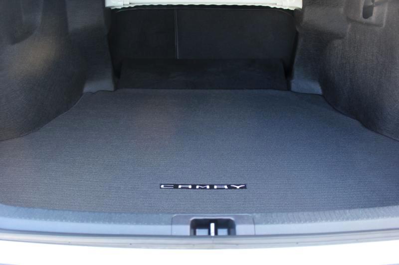 Toyota Camry SE 2024