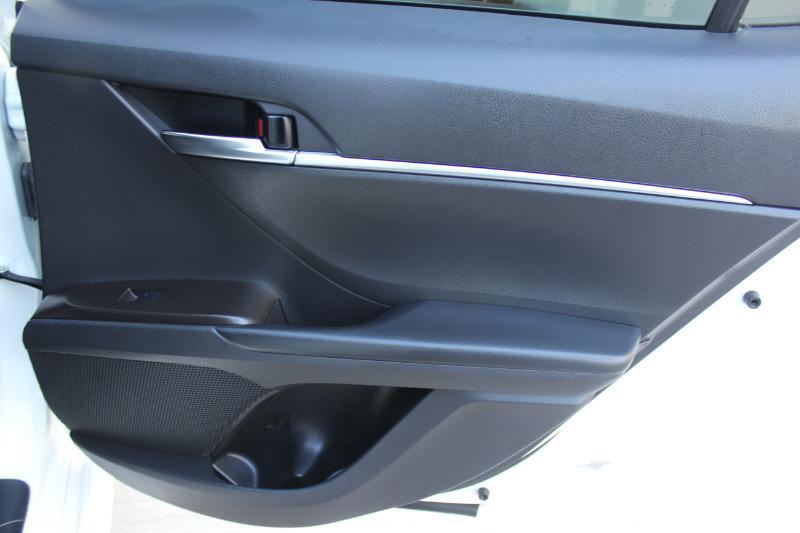 Toyota Camry SE 2024