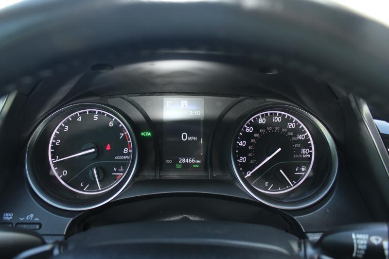 Toyota Camry SE 2024