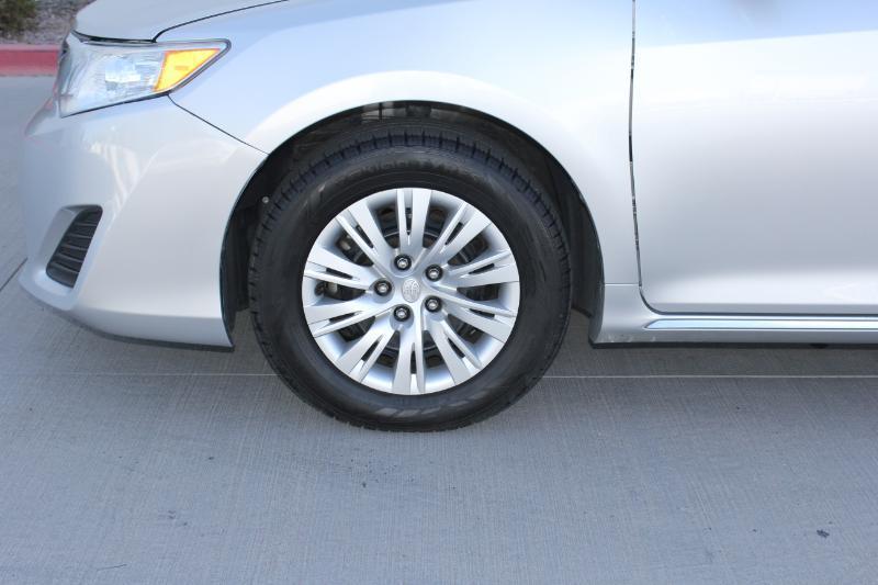 Toyota Camry LE 2014