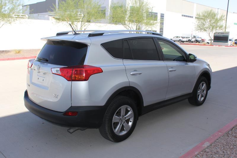 Toyota RAV4 XLE AWD 2015