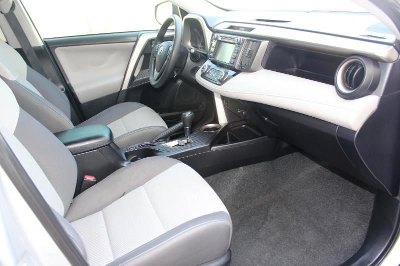Toyota RAV4 XLE AWD 2015