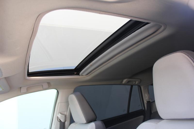 Toyota RAV4 XLE AWD 2015