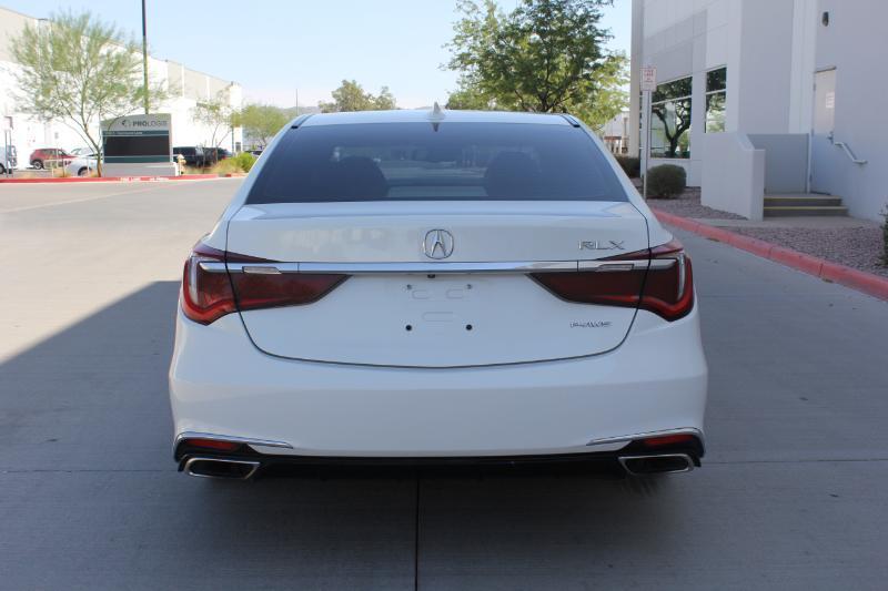 Acura RLX  2018