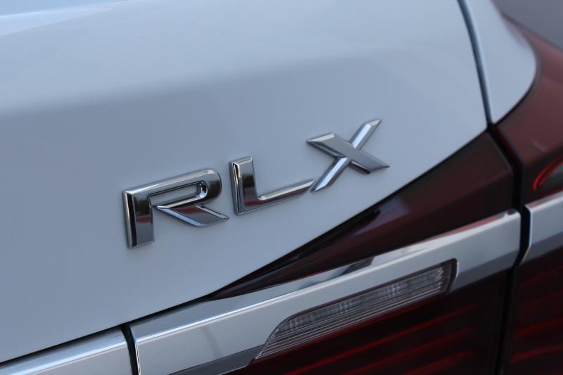 Acura RLX  2018