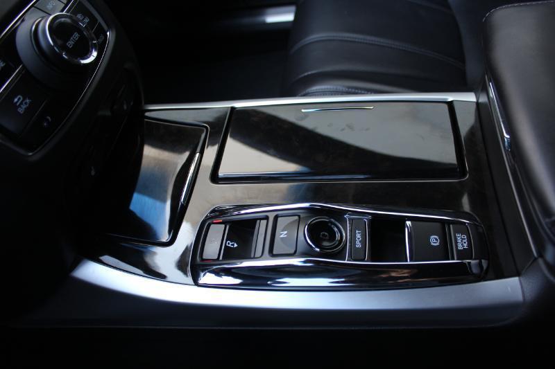 Acura RLX  2018