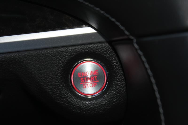 Acura RLX  2018