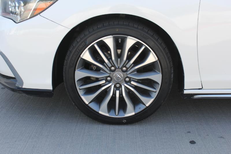 Acura RLX  2018