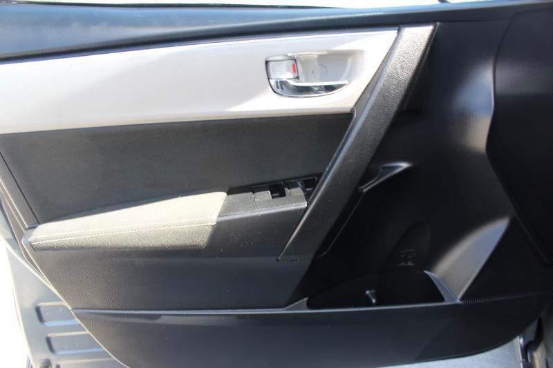 Toyota Corolla LE 2017
