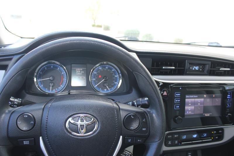 Toyota Corolla LE 2017
