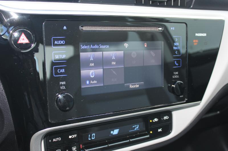 Toyota Corolla LE 2017