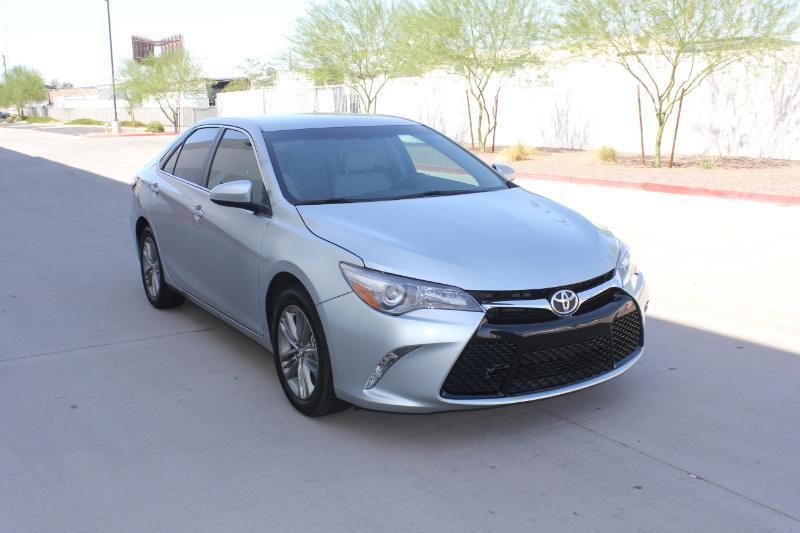 Toyota Camry SE 2017