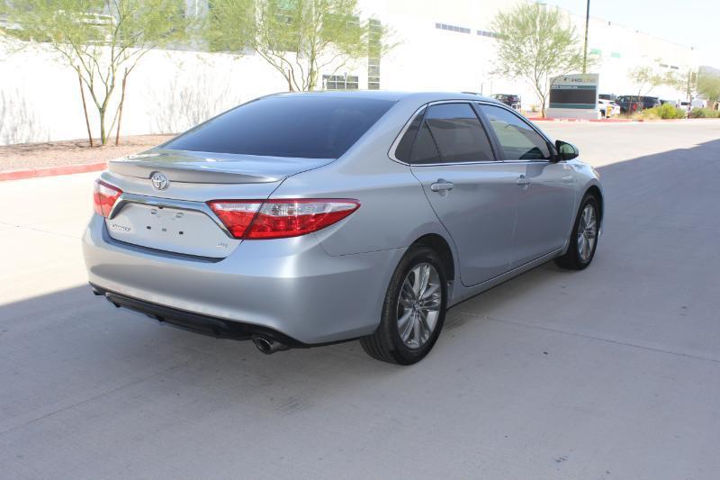 Toyota Camry SE 2017