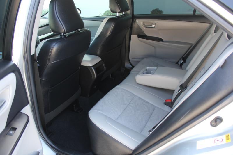Toyota Camry SE 2017