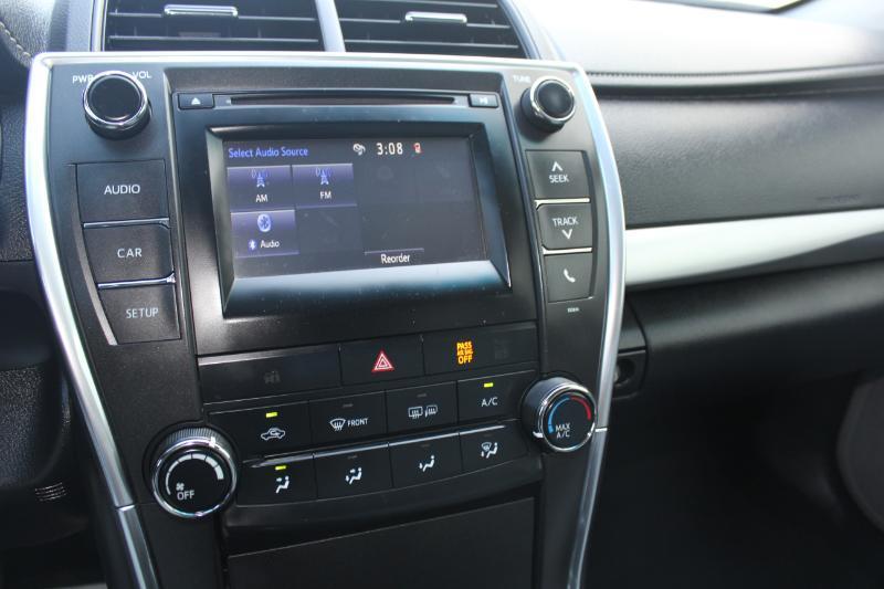 Toyota Camry SE 2017