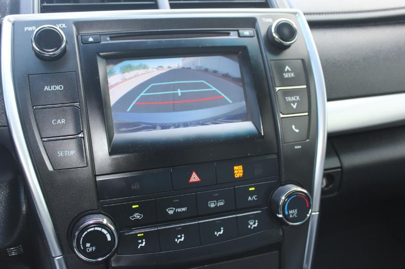 Toyota Camry SE 2017