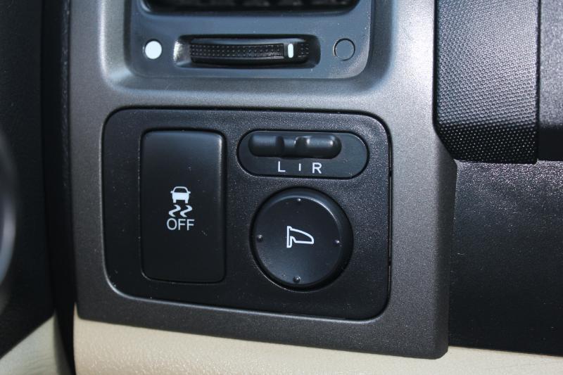 Honda CR-V LX 2WD 5-Speed AT 2011