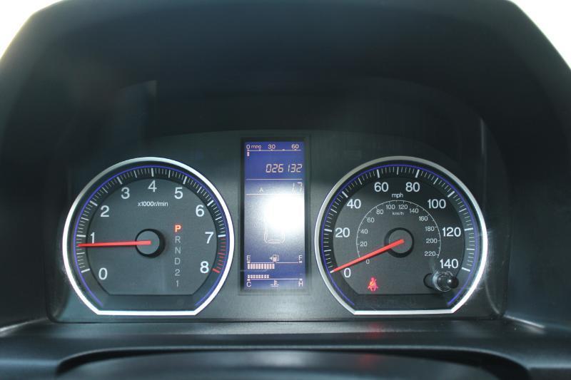 Honda CR-V LX 2WD 5-Speed AT 2011