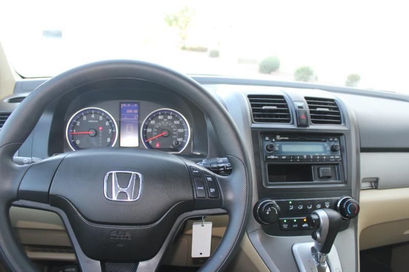 Honda CR-V LX 2WD 5-Speed AT 2011