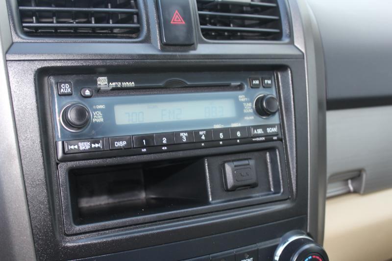 Honda CR-V LX 2WD 5-Speed AT 2011
