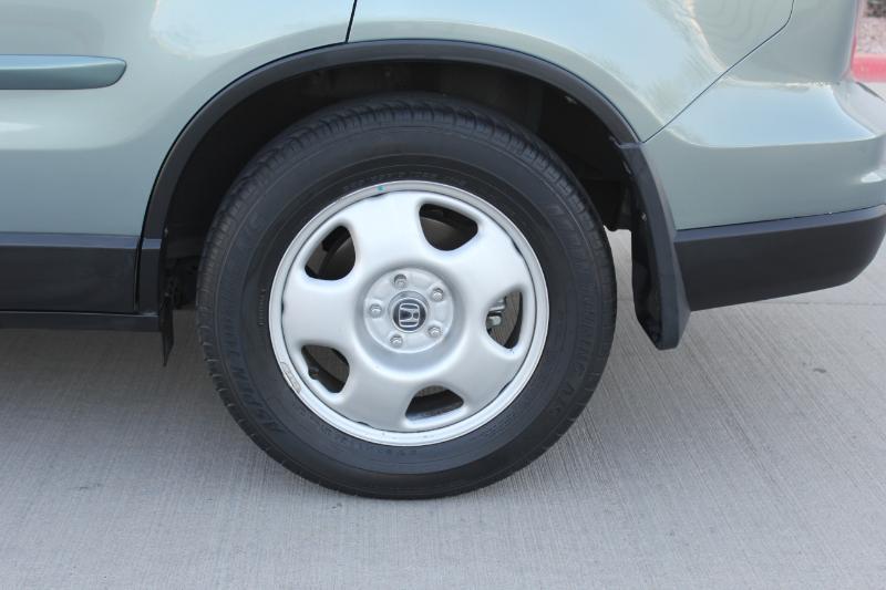 Honda CR-V LX 2WD 5-Speed AT 2011