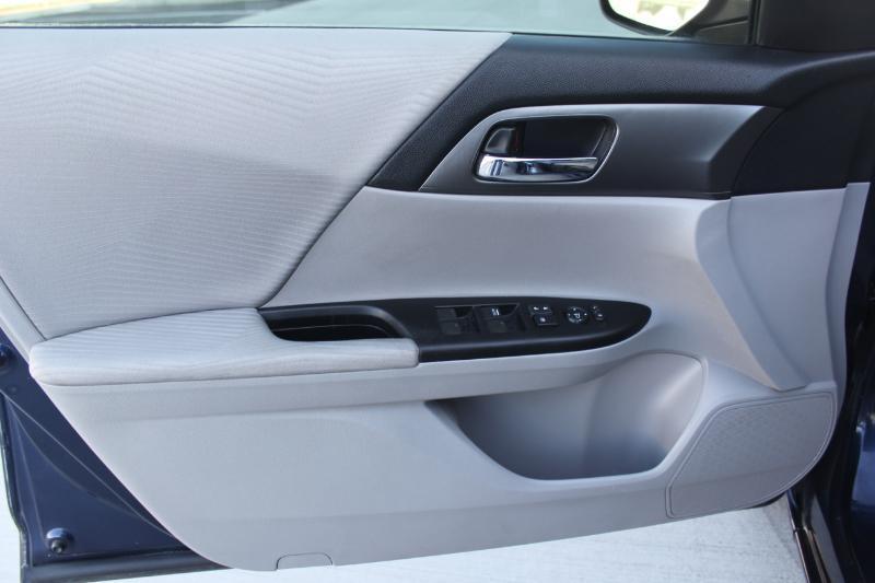 Honda Accord LX sedan 2015