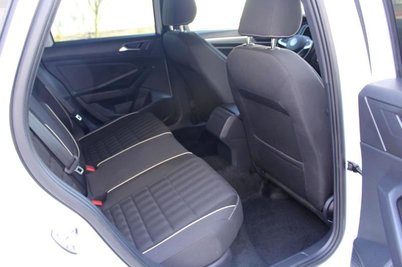Volkswagen Jetta Sport 2024