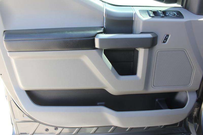 Ford F-150 XLT SuperCrew 2WD 2016