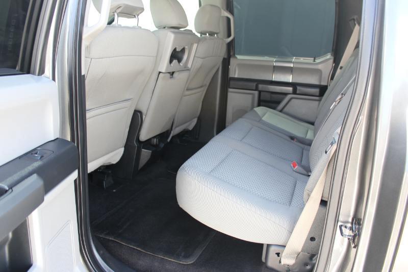 Ford F-150 XLT SuperCrew 2WD 2016