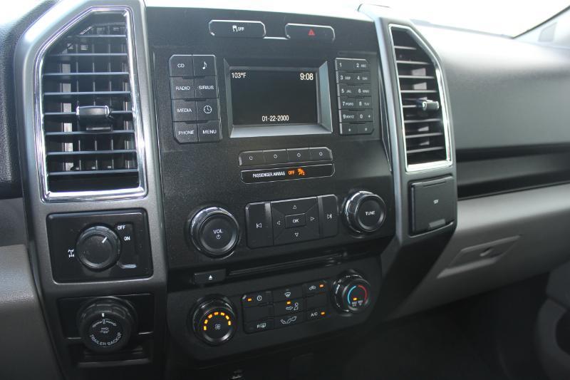Ford F-150 XLT SuperCrew 2WD 2016