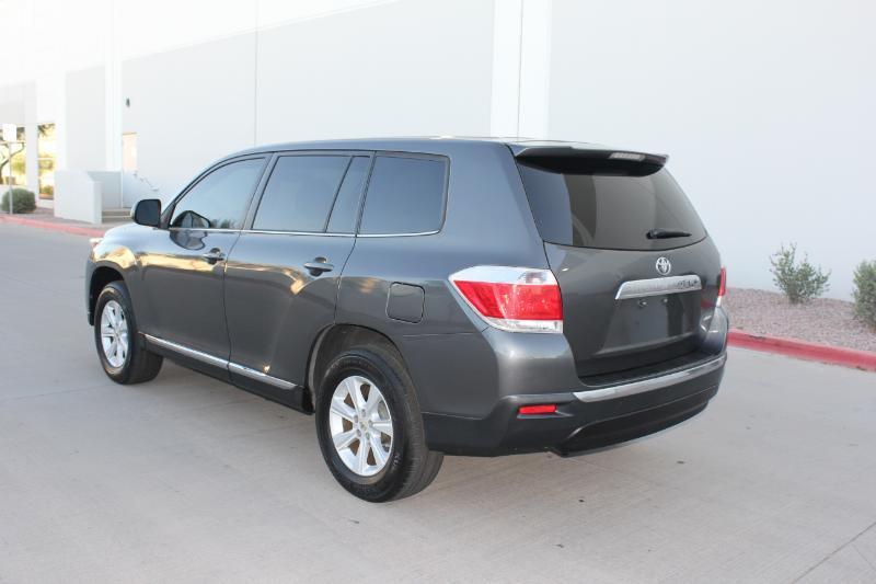 Toyota Highlander  2013