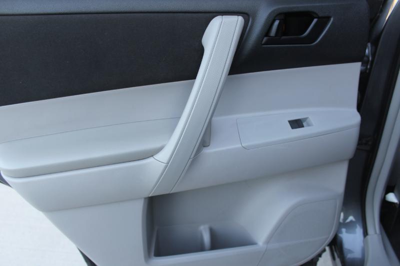 Toyota Highlander  2013