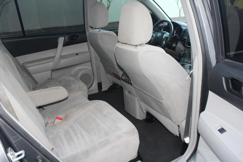 Toyota Highlander  2013