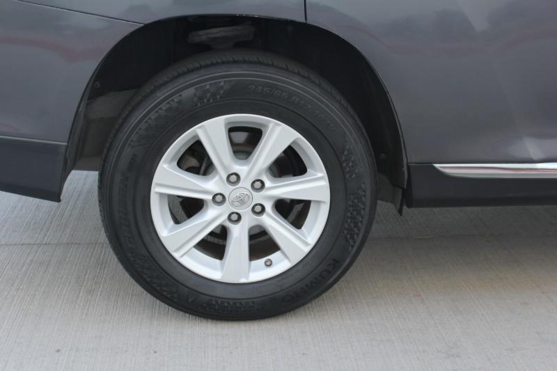 Toyota Highlander  2013