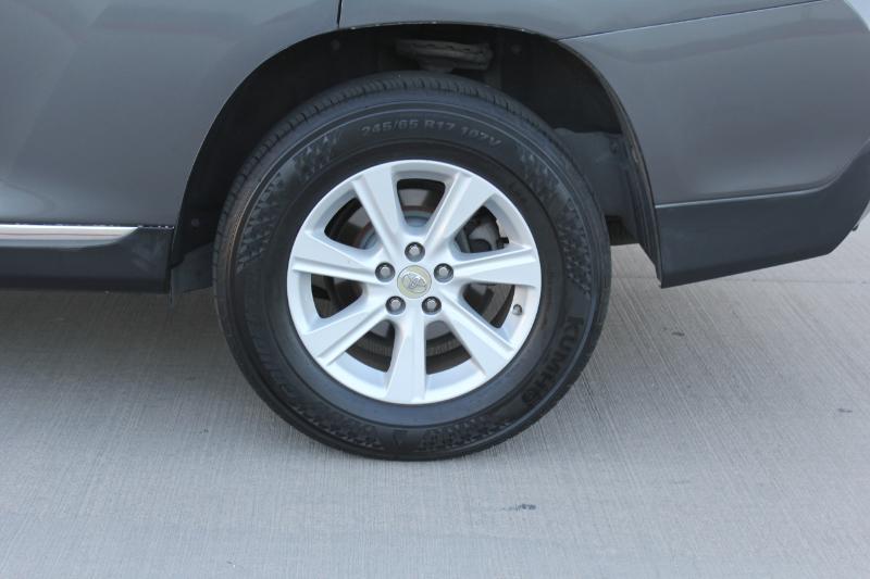 Toyota Highlander  2013