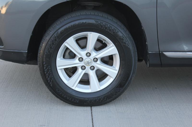 Toyota Highlander  2013