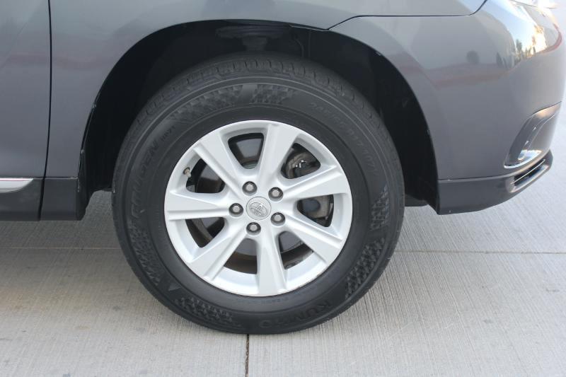 Toyota Highlander  2013