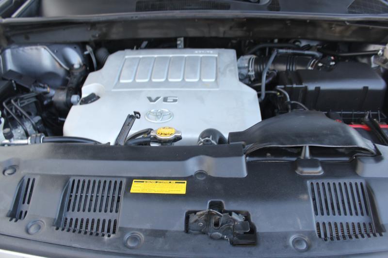 Toyota Highlander  2013