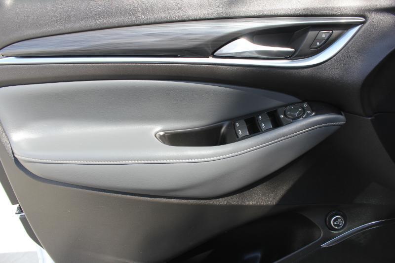 Buick Enclave Essence FWD 2023