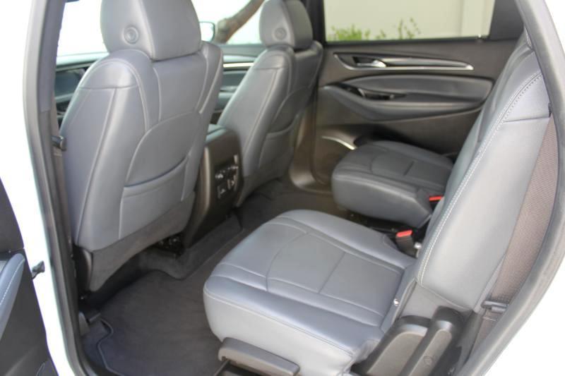 Buick Enclave Essence FWD 2023